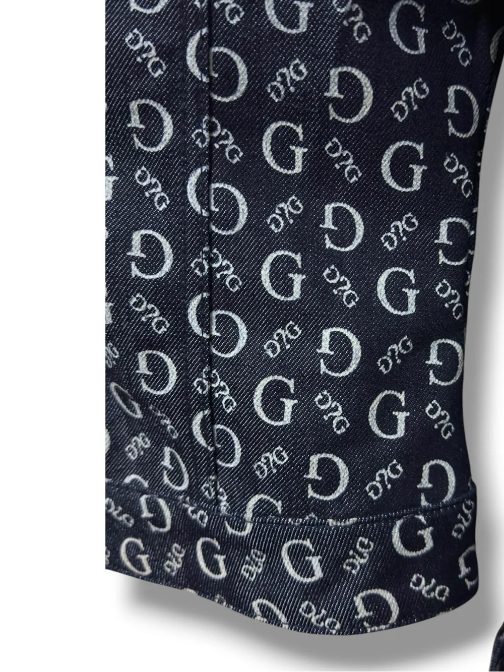 GUESS | NWOT Vintage Y2K Navy Blue Monogram G Logo-Print Cropped Denim Jacket (M